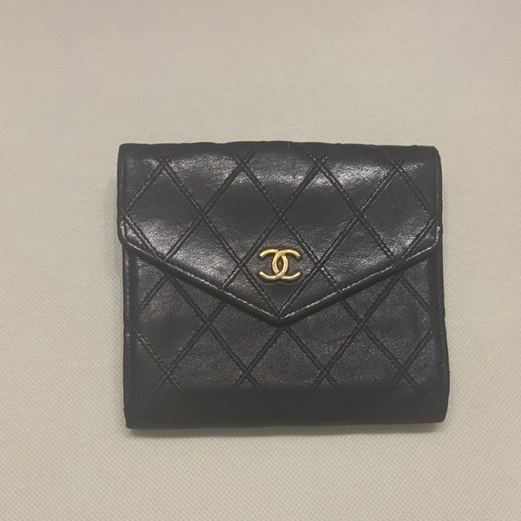 Vintage Chanel Black Quilted Wallet with Gold Logo - Picture 1 of 7